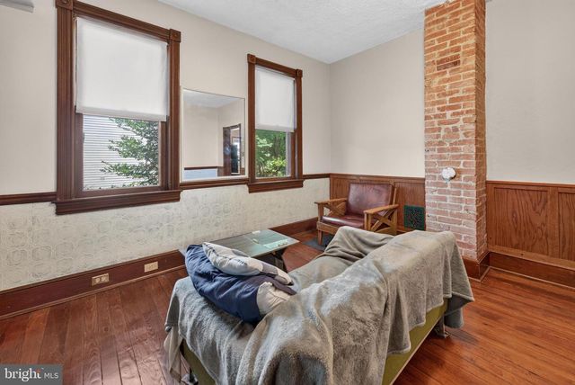 109 W EVESHAM AVE, Magnolia, NJ 08049