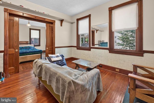 109 W EVESHAM AVE, Magnolia, NJ 08049