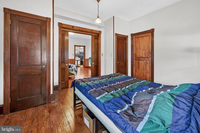 109 W EVESHAM AVE, Magnolia, NJ 08049