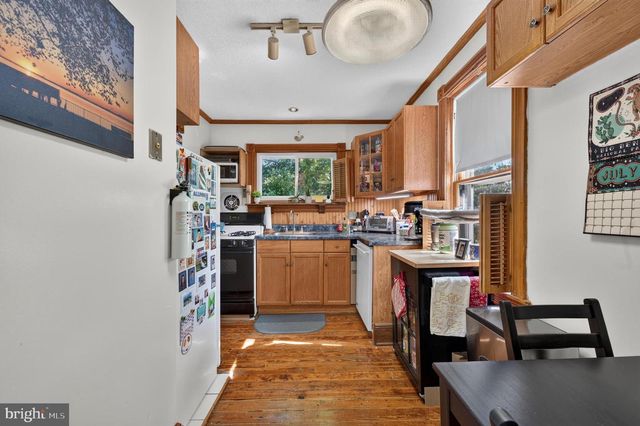 109 W EVESHAM AVE, Magnolia, NJ 08049