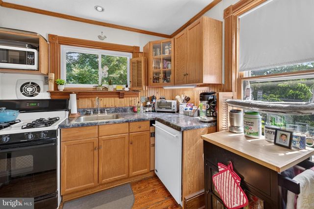 109 W EVESHAM AVE, Magnolia, NJ 08049
