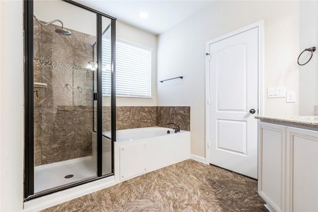 1917 Tawakoni DR, Round Rock, TX 78664