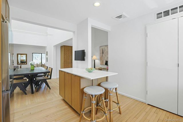 72 Quail Close, Irvington, NY 10533