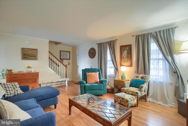 6 CLAIRES WAY, Fredericksburg, PA 17026