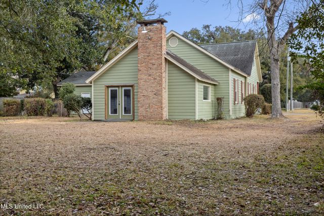 4418 Welch Avenue, Moss Point, MS 39563