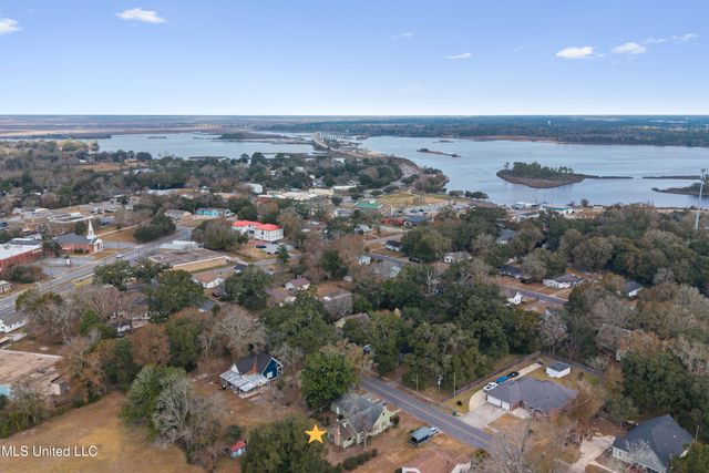 4418 Welch Avenue, Moss Point, MS 39563