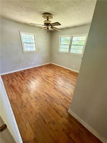 3950 Hubert Drive, Powder Springs, GA 30127