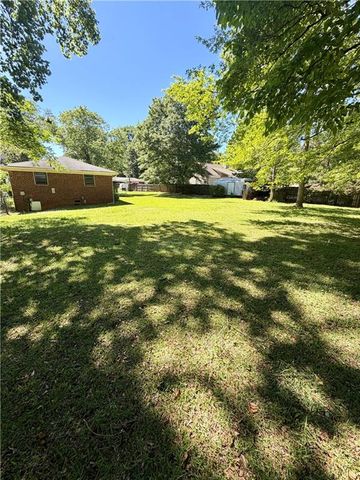 3950 Hubert Drive, Powder Springs, GA 30127