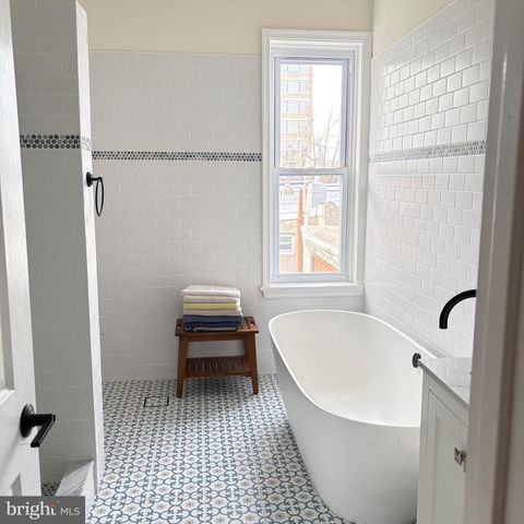 1412 N 4TH ST N, Philadelphia, PA 19122