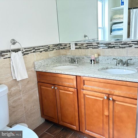 1412 N 4TH ST N, Philadelphia, PA 19122