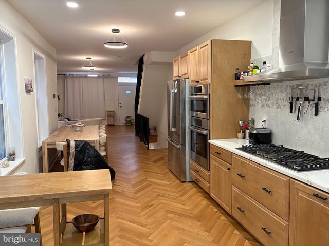 1412 N 4TH ST N, Philadelphia, PA 19122