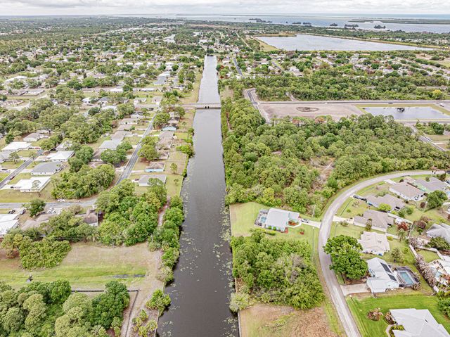 116 Dahl Avenue, Sebastian, FL 32958