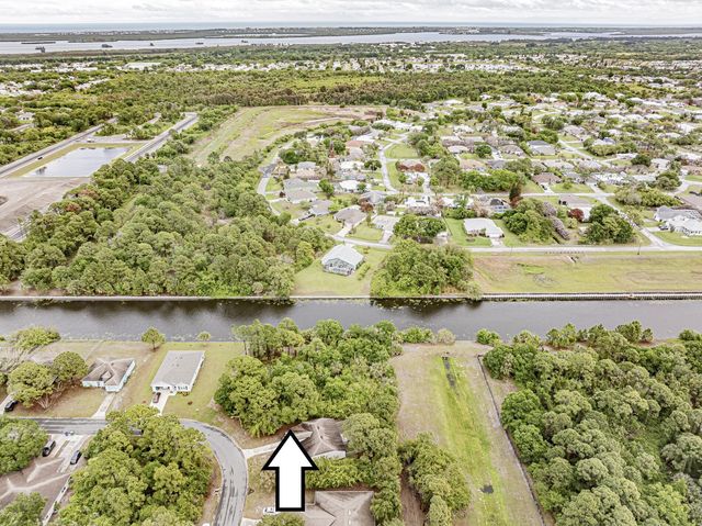 116 Dahl Avenue, Sebastian, FL 32958