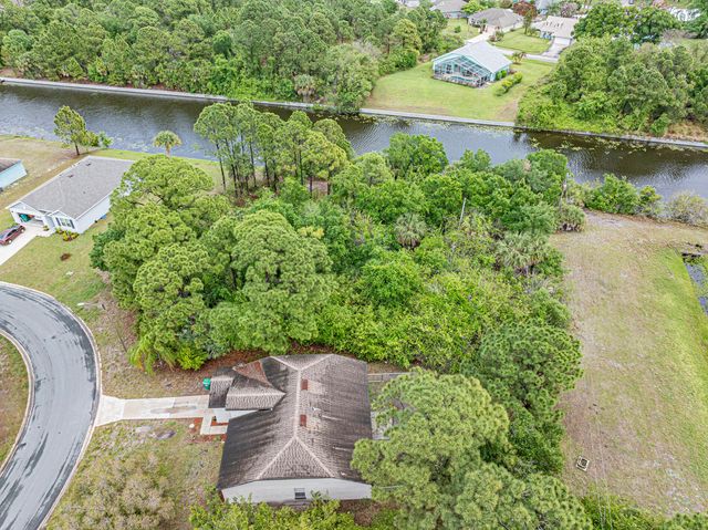 116 Dahl Avenue, Sebastian, FL 32958