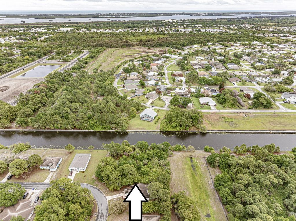 116 Dahl Avenue, Sebastian, FL 32958