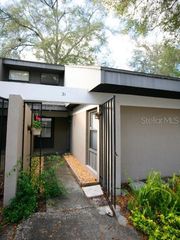 7200 SW 8TH AVENUE E31, Gainesville, FL 32608