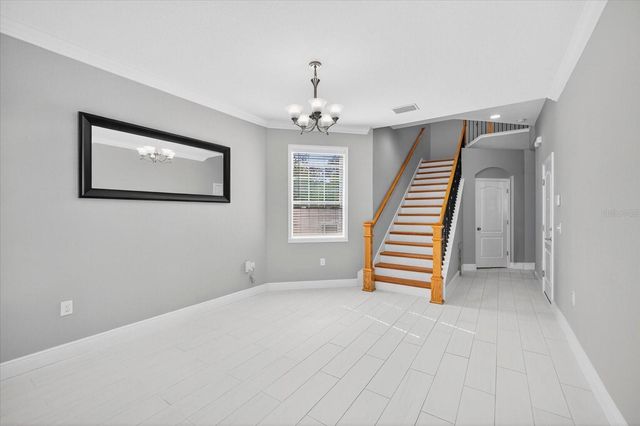 8914 N LYNN AVENUE, Tampa, FL 33604