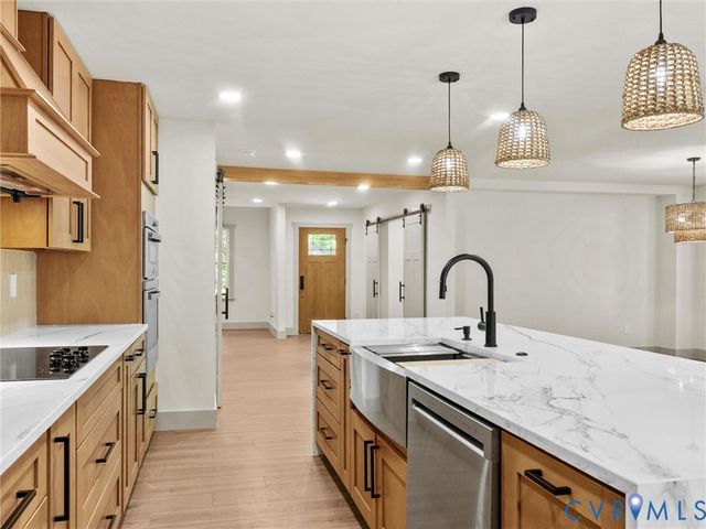 16200 Hunters Ridge Ln, Moseley, VA 23120