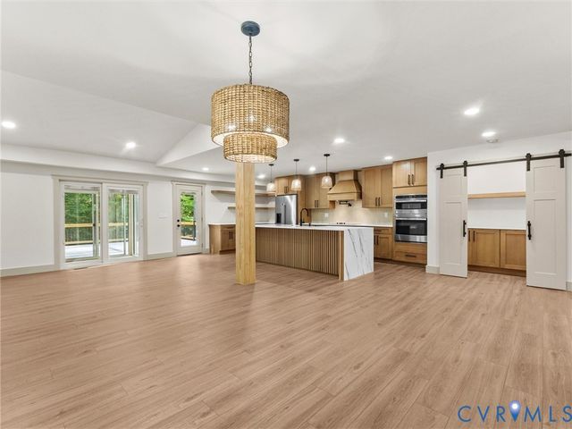 16200 Hunters Ridge Ln, Moseley, VA 23120