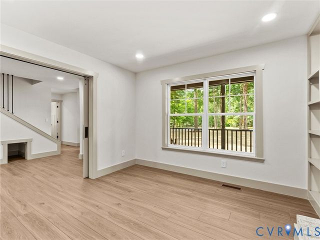 16200 Hunters Ridge Ln, Moseley, VA 23120
