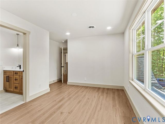 16200 Hunters Ridge Ln, Moseley, VA 23120