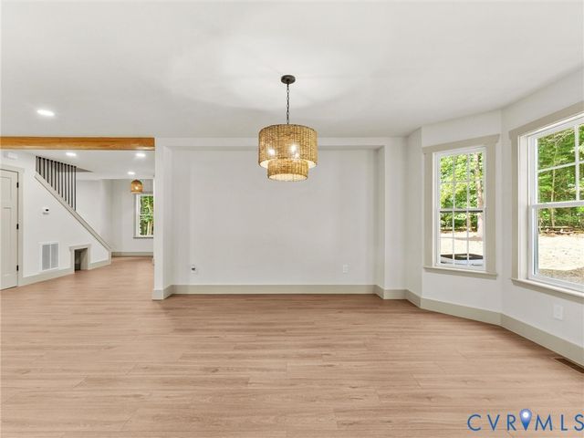 16200 Hunters Ridge Ln, Moseley, VA 23120