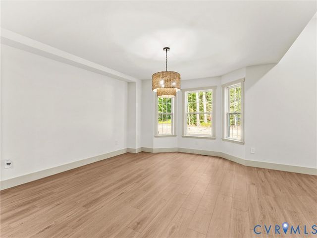 16200 Hunters Ridge Ln, Moseley, VA 23120
