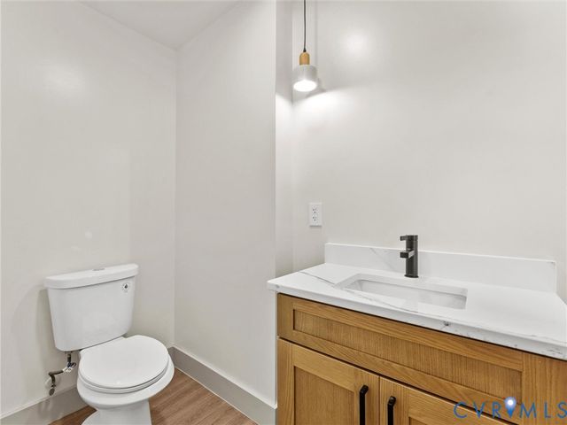 16200 Hunters Ridge Ln, Moseley, VA 23120