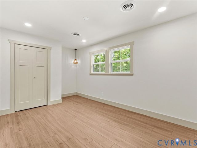 16200 Hunters Ridge Ln, Moseley, VA 23120