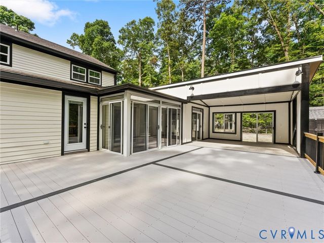 16200 Hunters Ridge Ln, Moseley, VA 23120