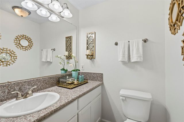 600 Wilcrest Drive 54, Houston, TX 77042