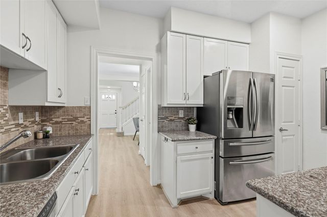 600 Wilcrest Drive 54, Houston, TX 77042