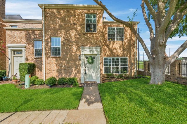 600 Wilcrest Drive 54, Houston, TX 77042