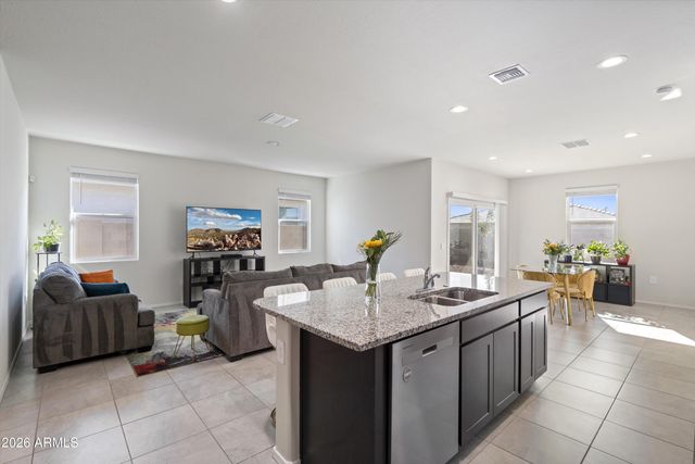 18563 W DESERT HOLLOW Drive, Wittmann, AZ 85361