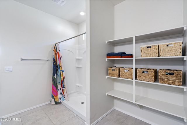 18563 W DESERT HOLLOW Drive, Wittmann, AZ 85361