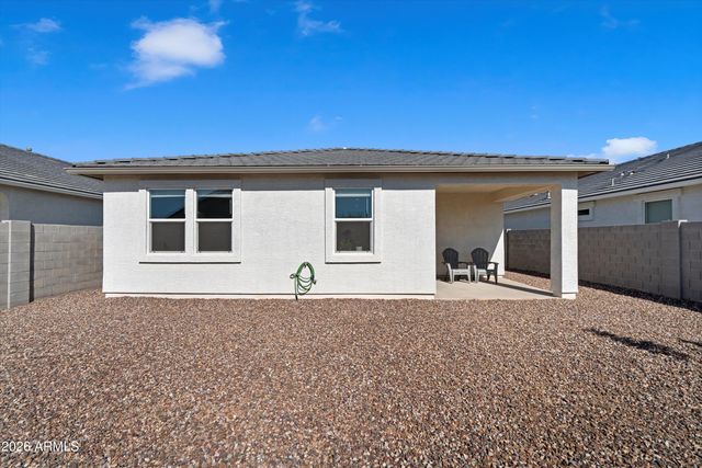 18563 W DESERT HOLLOW Drive, Wittmann, AZ 85361