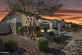 18563 W DESERT HOLLOW Drive, Wittmann, AZ 85361