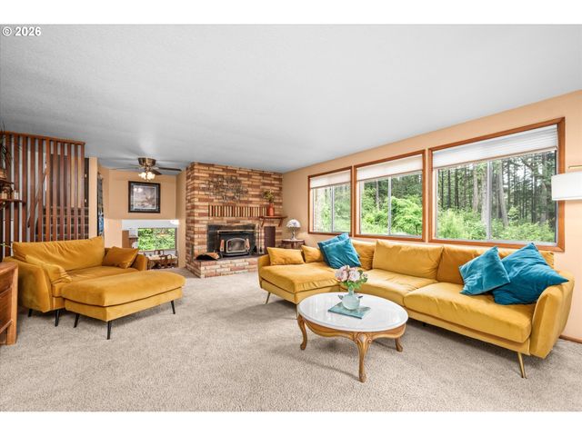 27828 GIBRALTER Loop, Eugene, OR 97405