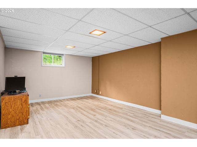 27828 GIBRALTER Loop, Eugene, OR 97405