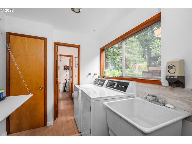 27828 GIBRALTER Loop, Eugene, OR 97405
