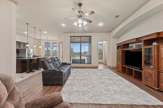 7910 Edgeglen Trail, Sachse, TX 75048