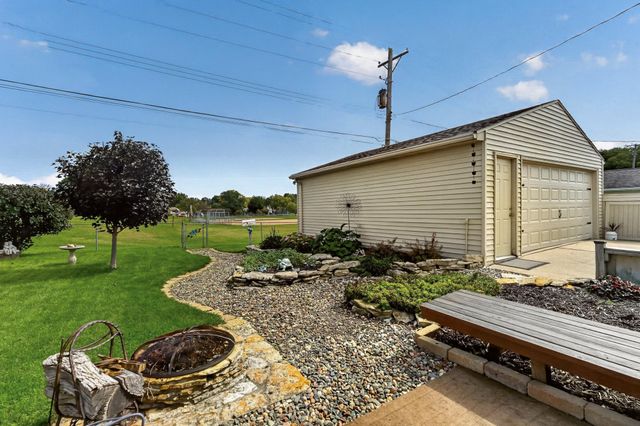 2528 11th Avenue NW, Rochester, MN 55901
