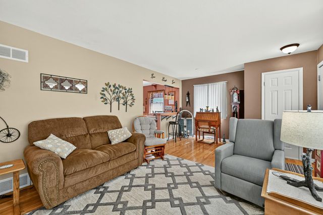 2528 11th Avenue NW, Rochester, MN 55901
