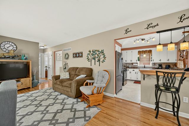 2528 11th Avenue NW, Rochester, MN 55901