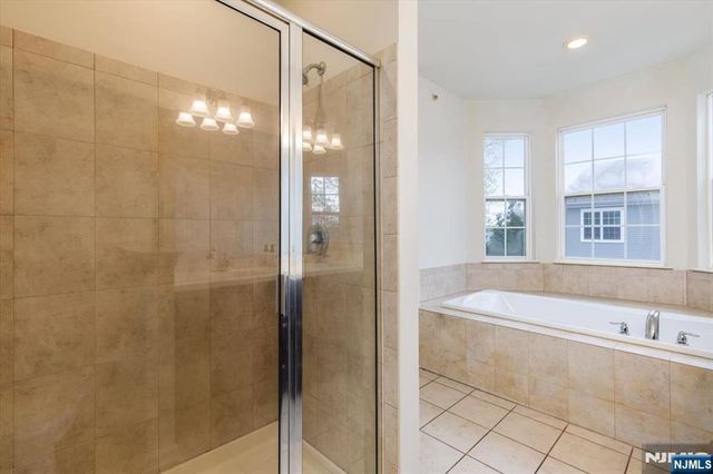 4 Jasmine Lane 1202, Garfield, NJ 07026