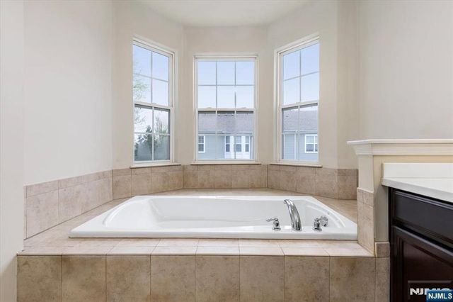 4 Jasmine Lane 1202, Garfield, NJ 07026