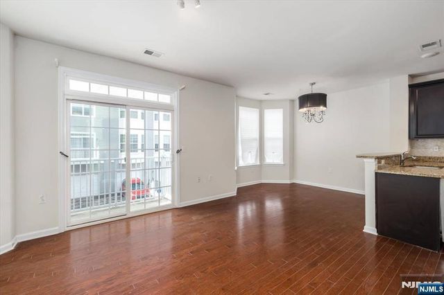 4 Jasmine Lane 1202, Garfield, NJ 07026