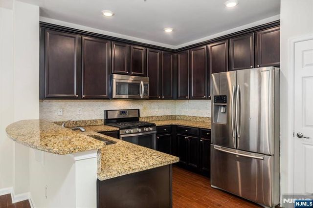 4 Jasmine Lane 1202, Garfield, NJ 07026