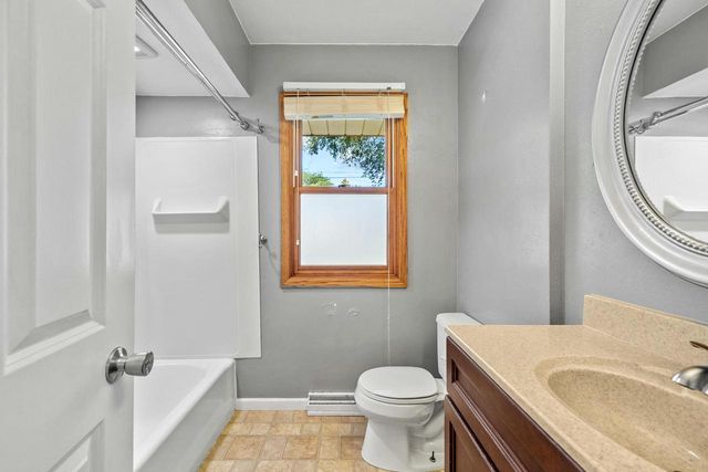 209 S Garfield AVENUE, Port Washington, WI 53074