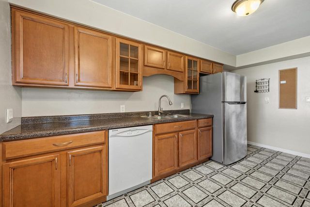 209 S Garfield AVENUE, Port Washington, WI 53074